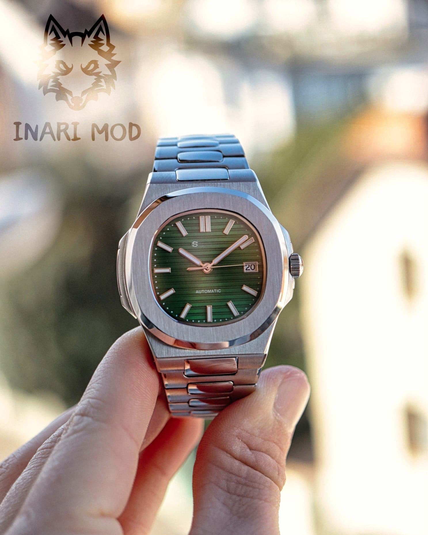 Nautilus discount green dial